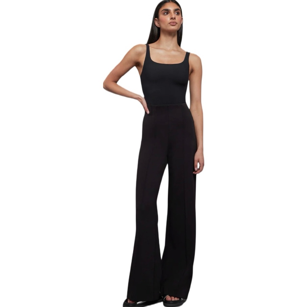 Carbon 38 High Waisted Scuba Pant Size Medium Color Black
